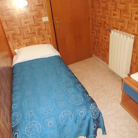 Cressy Szálloda *