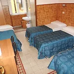 فندق كريسي *
