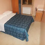 كريسي فندق روما