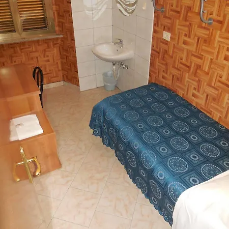 فندق كريسي *